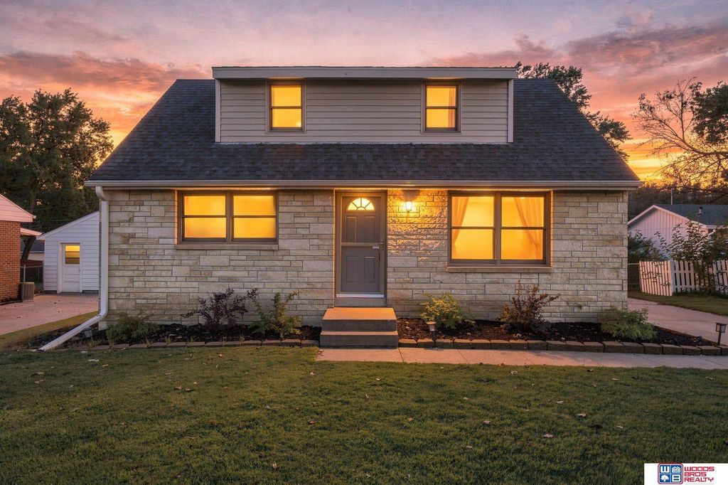 4117 Holly Road, Lincoln