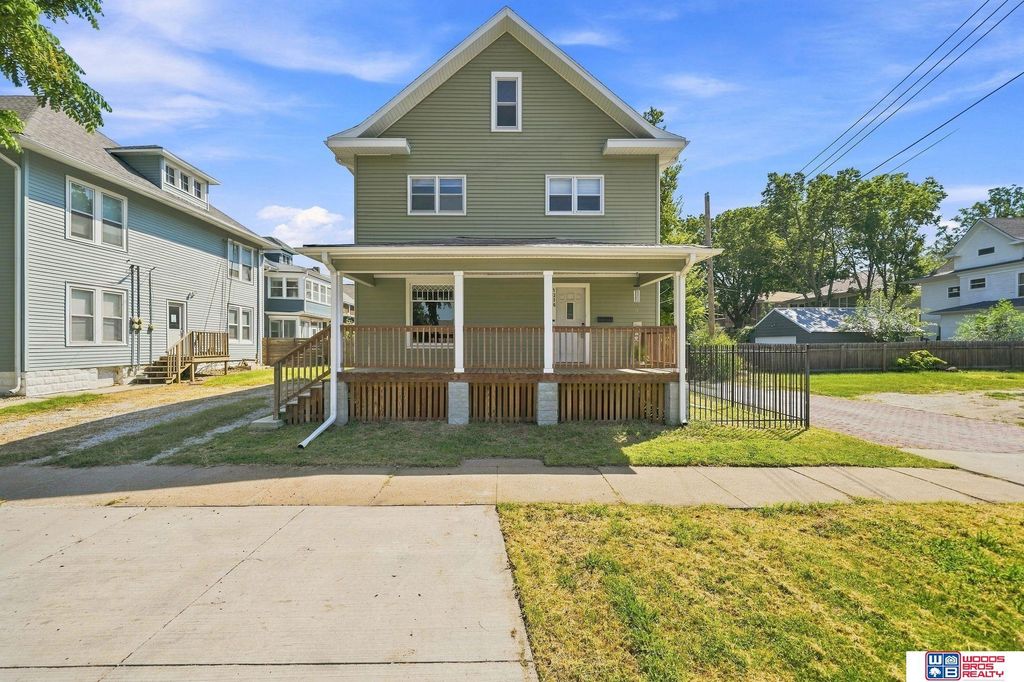 1216 S 17th Street, Lincoln