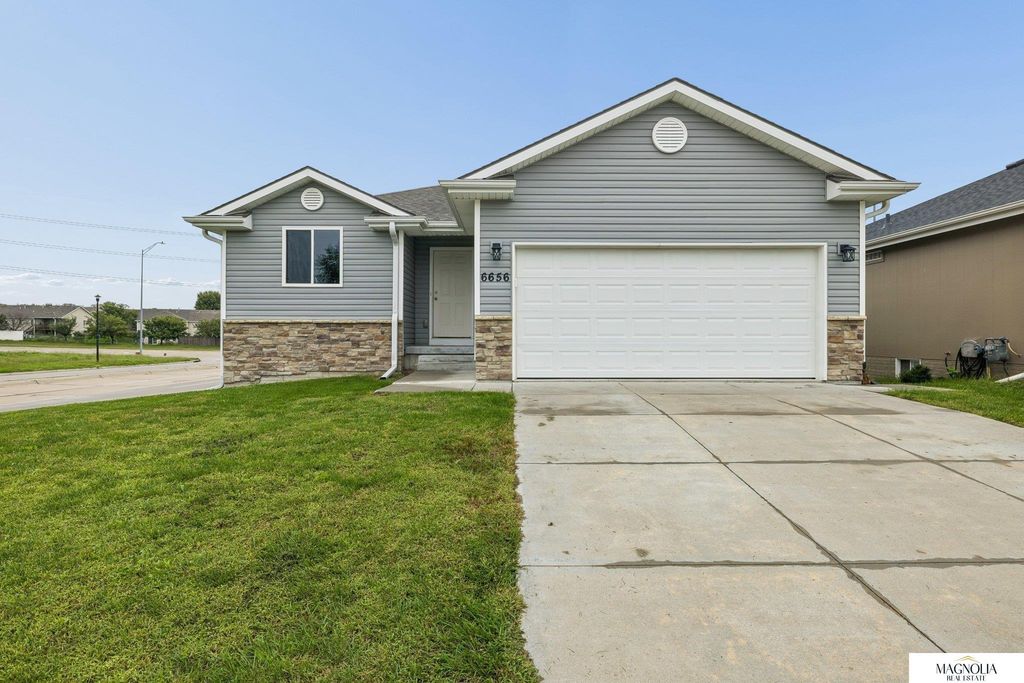 6656 N 13th Street, Lincoln