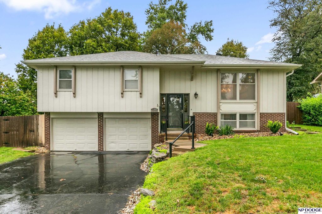 3268 S 130th Avenue Circle, Omaha