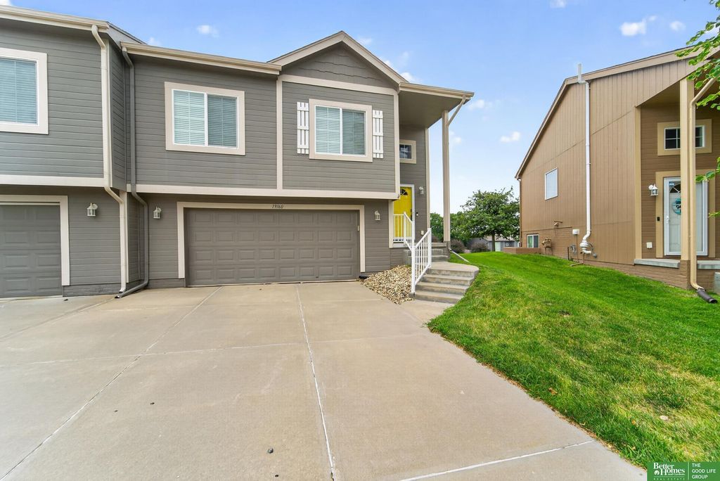 19160 Drexel Circle, Omaha