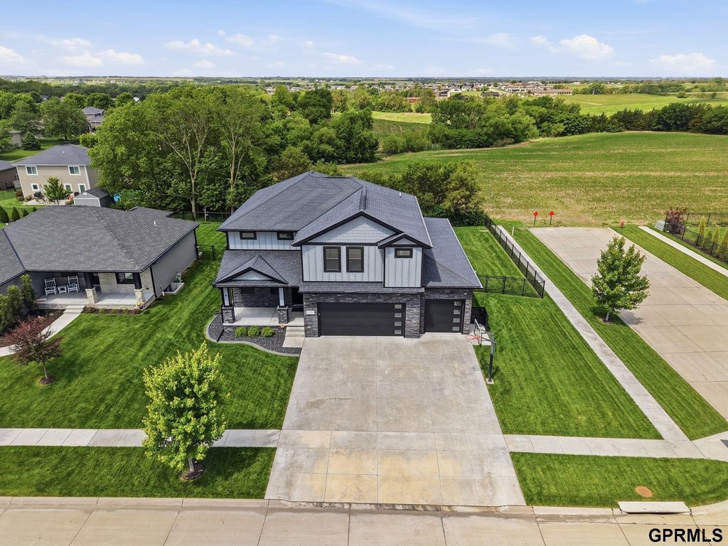 1111 Terrace View Drive, Hickman