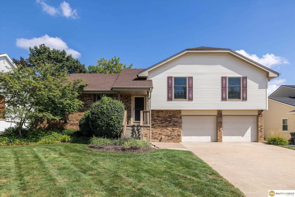 1877 S 143 Street, Omaha