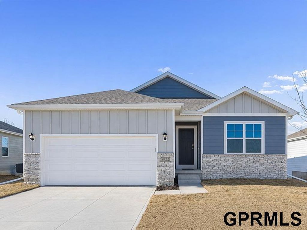 8820 S 184th Terrace, Omaha