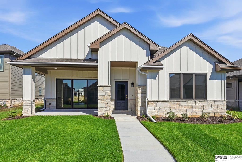 17507 Marinda Plaza, Omaha