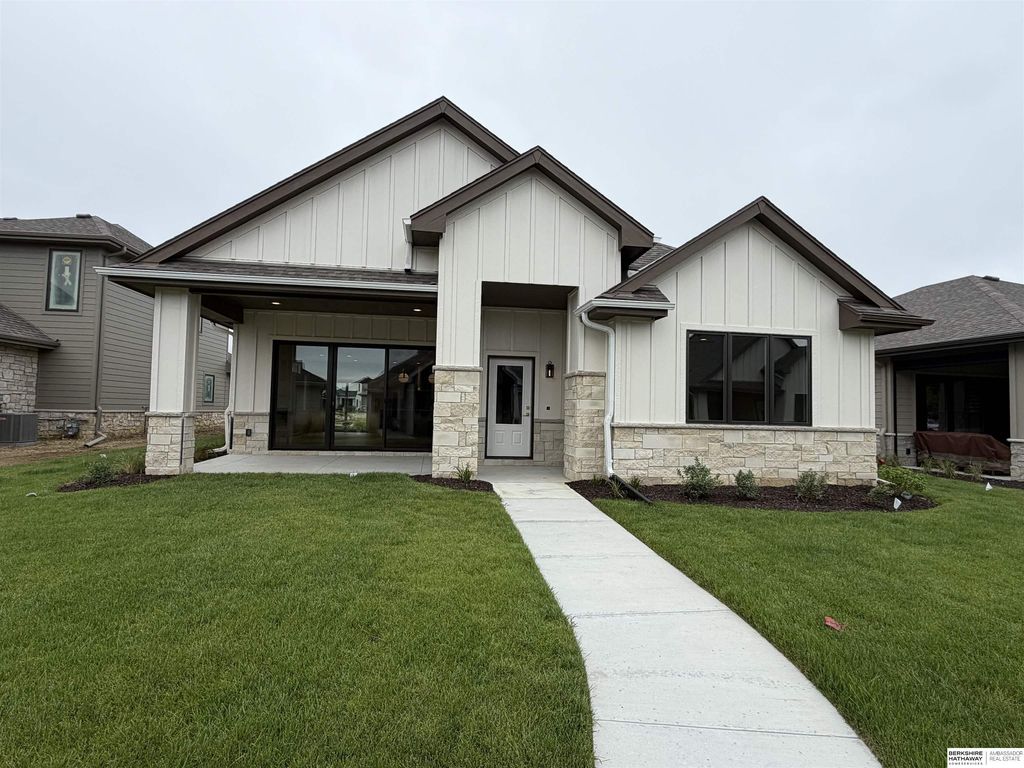 17507 Marinda Plaza, Omaha