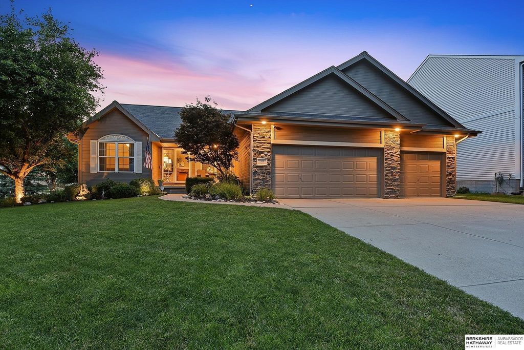 1368 S 196th Street, Omaha