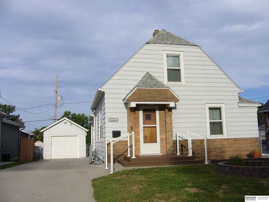 6242 S 36 Avenue, Omaha