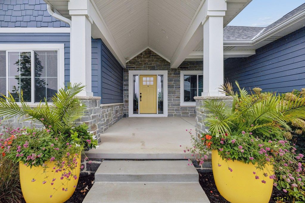 2211 Big Timber Road, Lincoln
