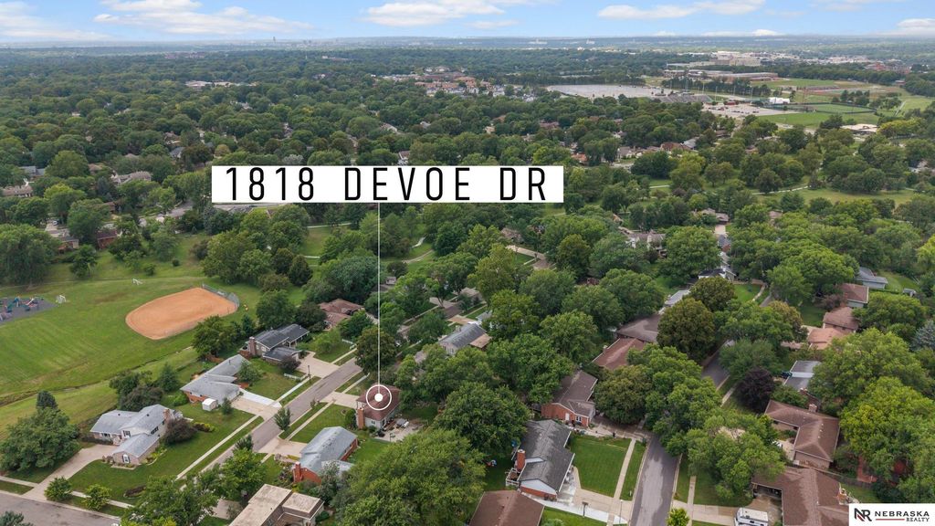1818 Devoe Drive, Lincoln