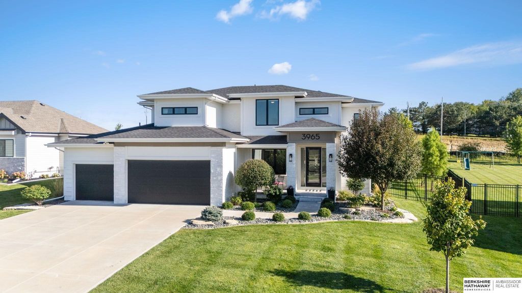 3965 George B Lake Parkway, Elkhorn