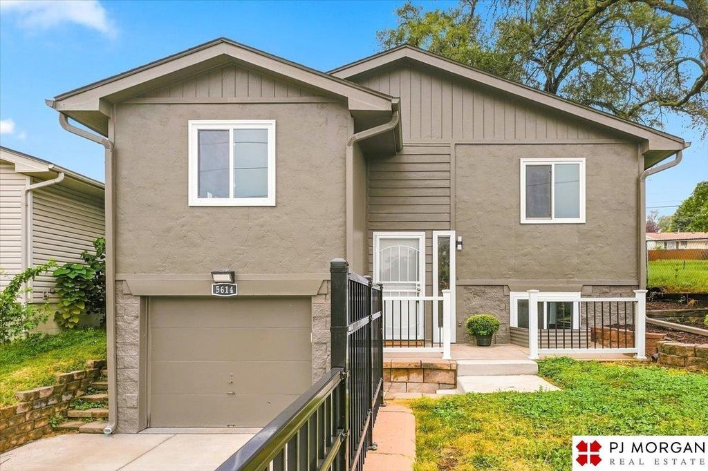 5614 S 48 Street, Omaha