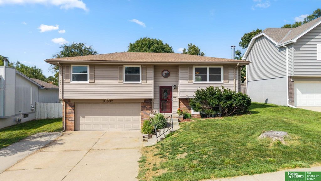10632 Hartman Avenue, Omaha