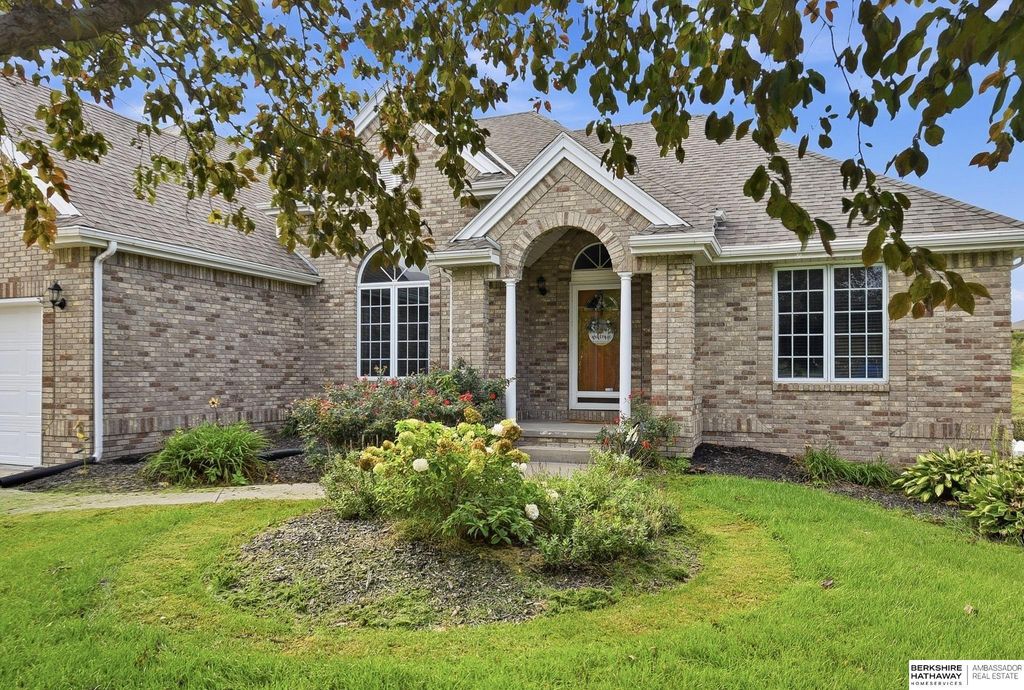 3904 S 184 Avenue, Omaha