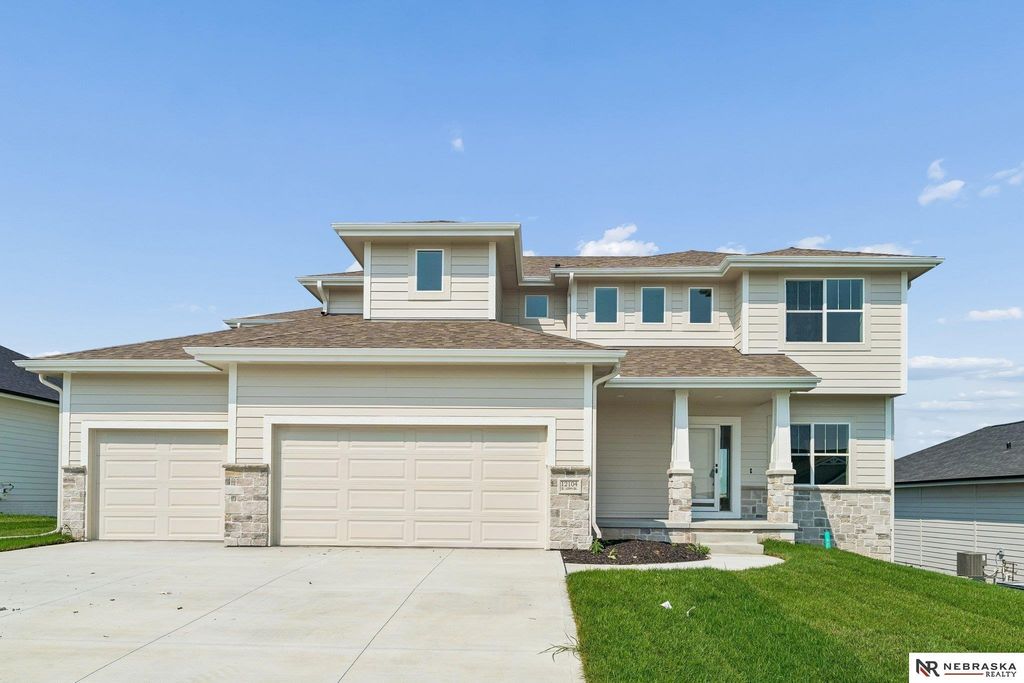 12104 S 109th Street, Papillion