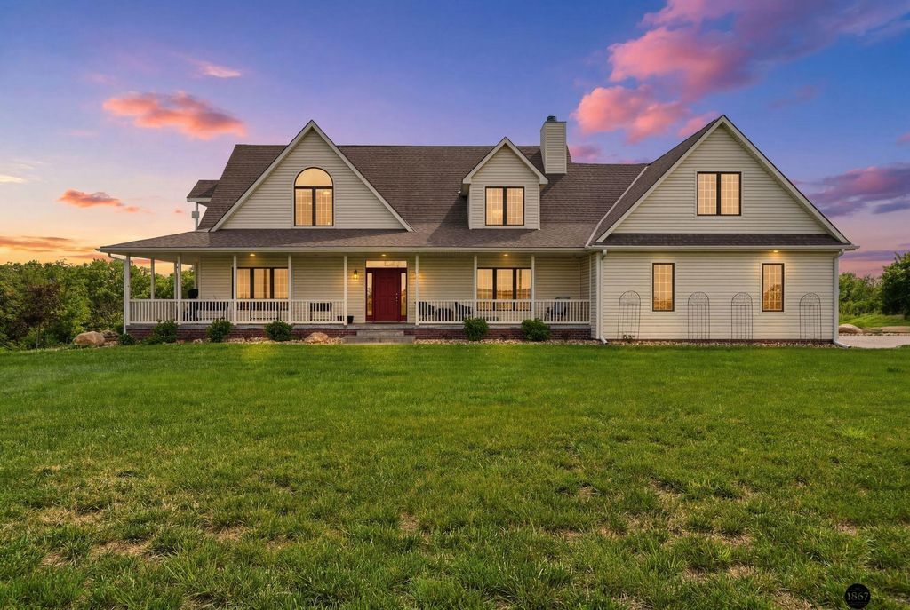 1561 Raymond Road, Garland