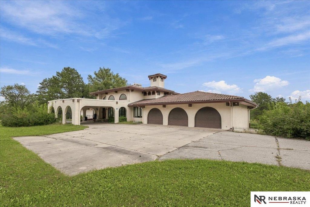 1000 N 148th Street, Lincoln