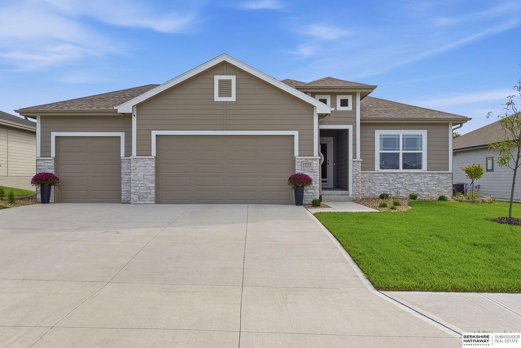 11711 S 119th Street, Papillion