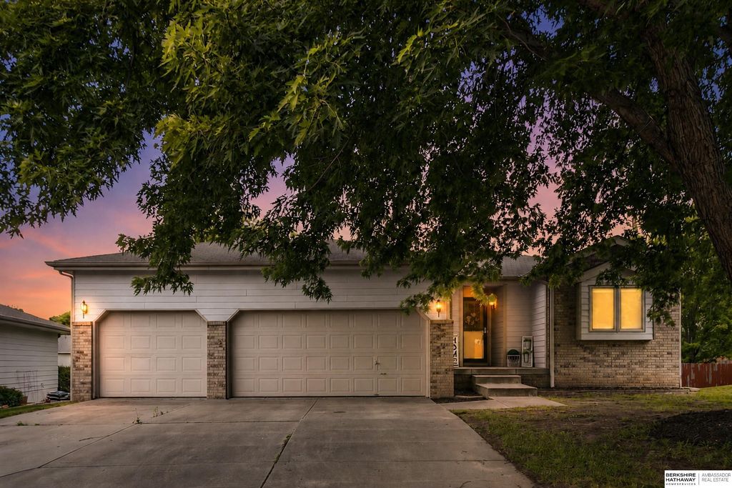 5320 Nw Tudor Lane, Lincoln