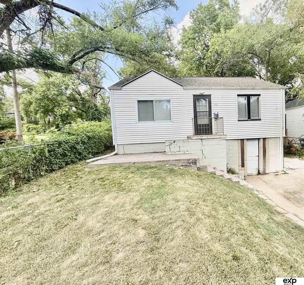 3710 Bedford Avenue, Omaha
