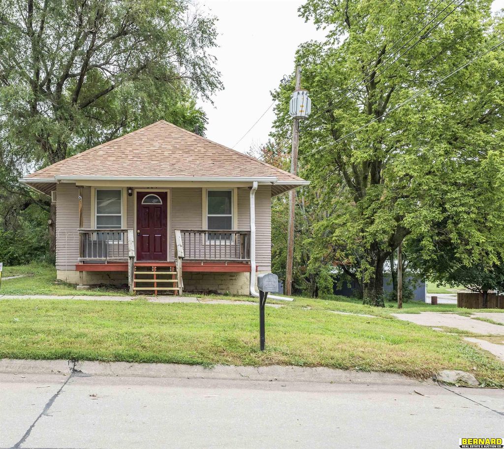 207 S 5th Street, Nebraska City