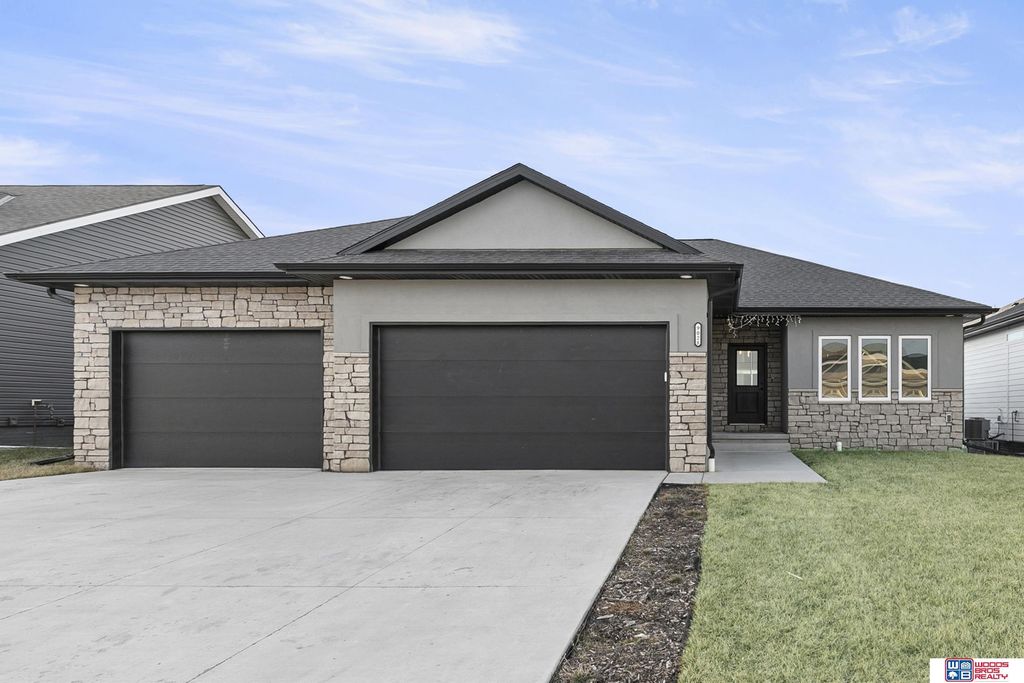 9028 Trader Drive, Lincoln