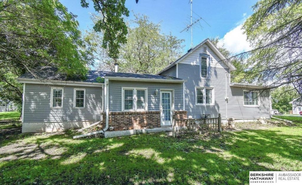280 Birch Street, Bennet