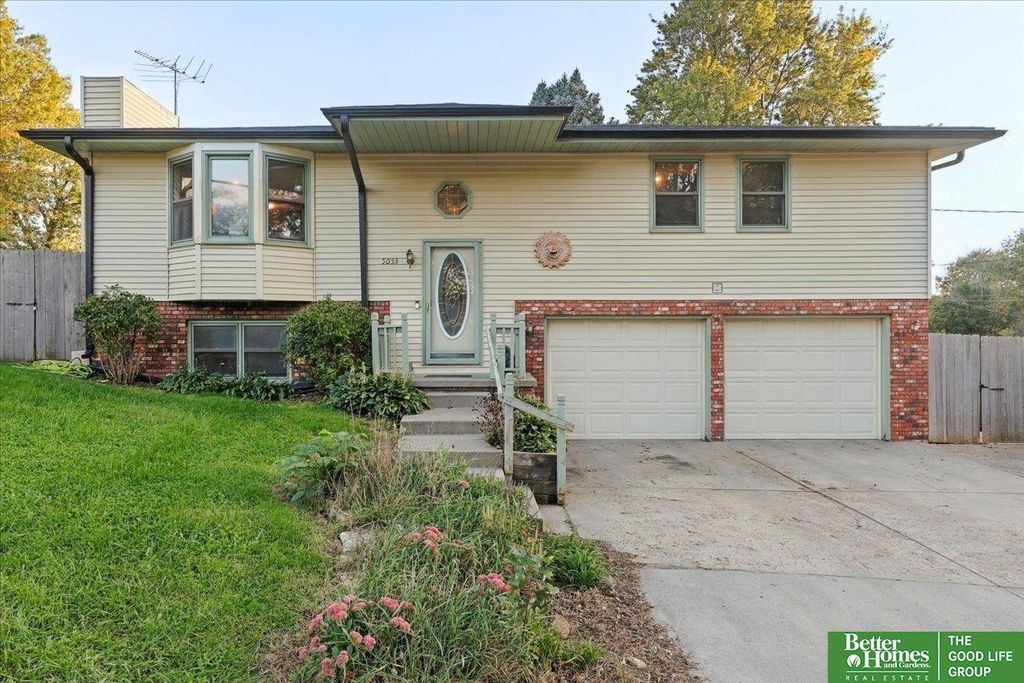 5053 S Street, Omaha