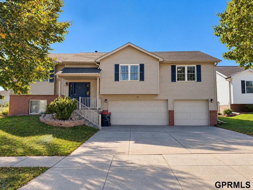 1871 Kennedy Drive, Lincoln