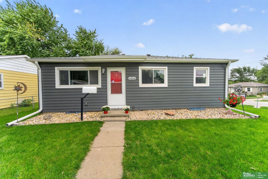 4454 S 61 Street, Omaha