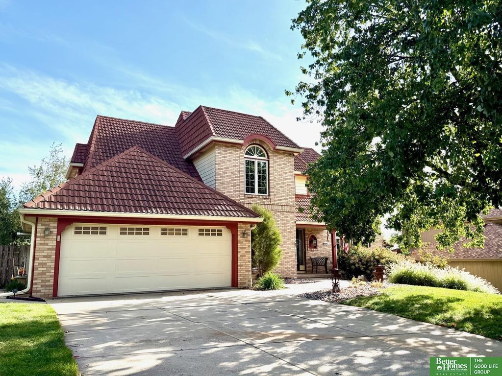 16411 Grover Street, Omaha