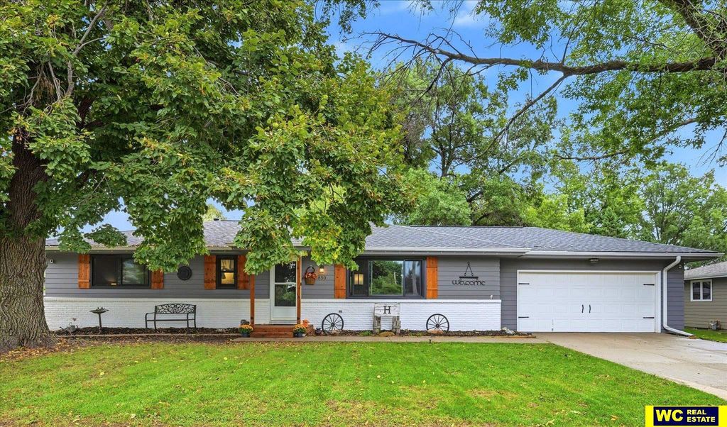 850 N 14 Street, Blair