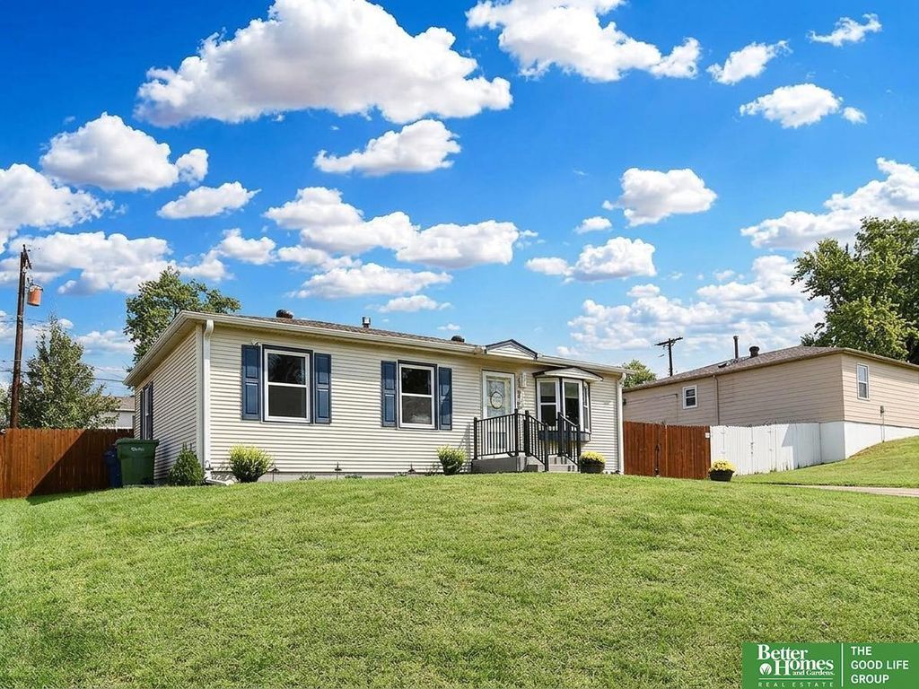 2206 Lillian Street, Bellevue