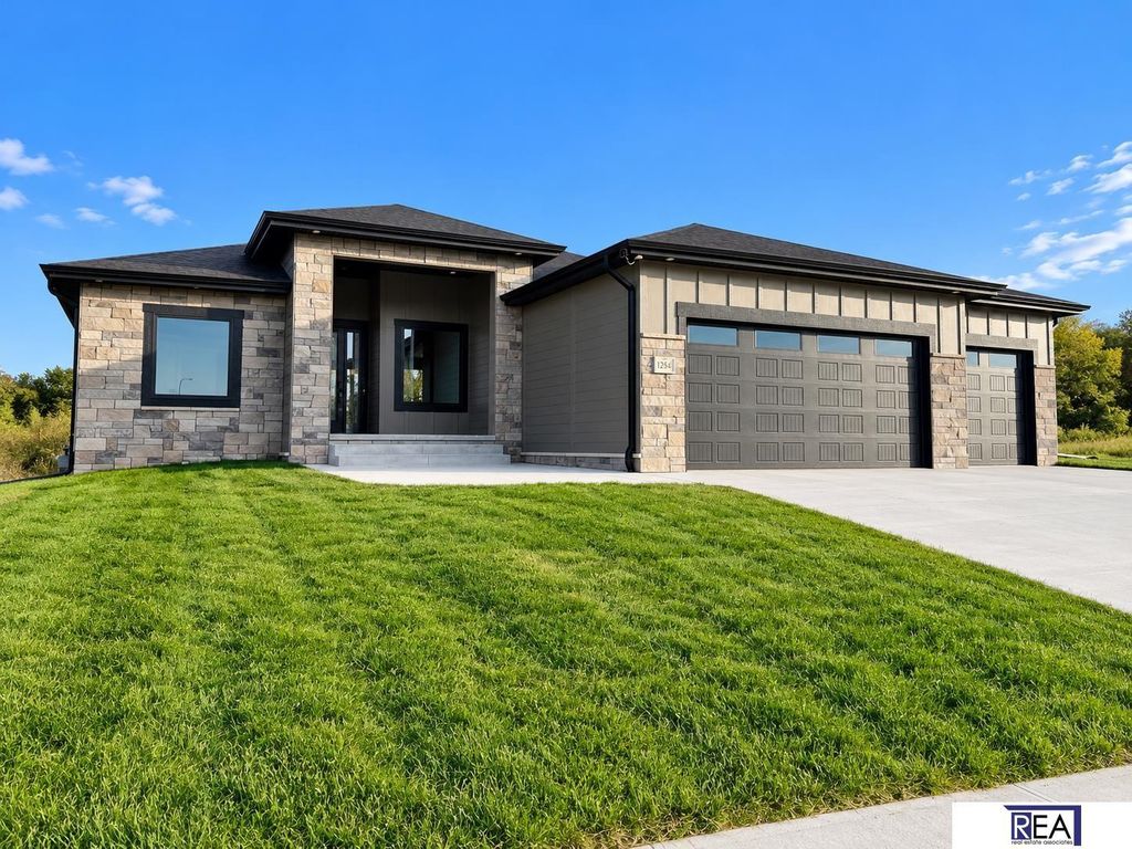 12511 S 87 Avenue, Papillion