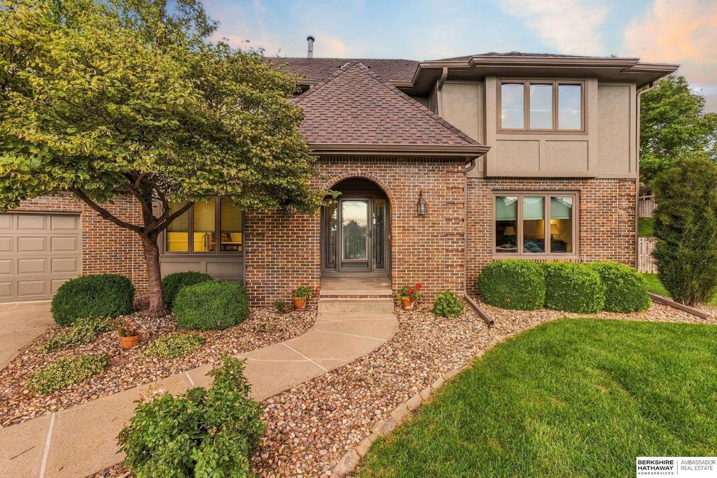 16606 Wright Circle, Omaha