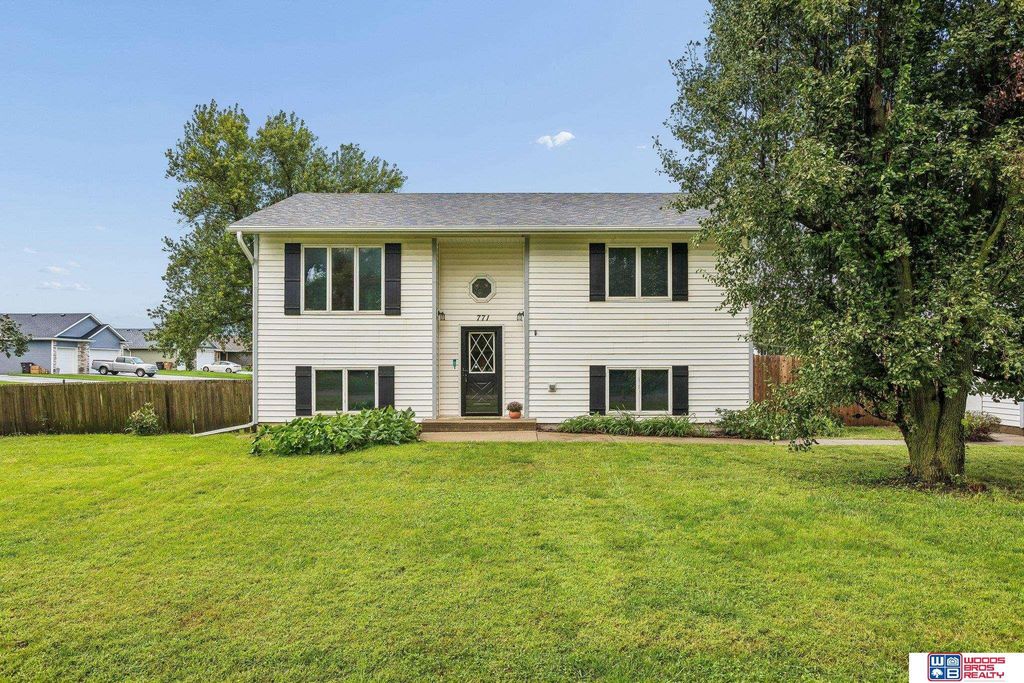 771 E 6th Street, Greenwood