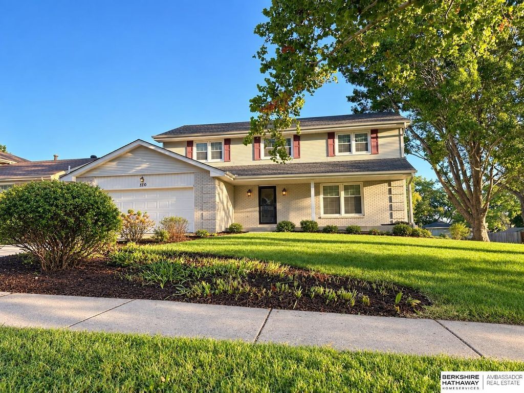3310 Redwing Drive, Bellevue