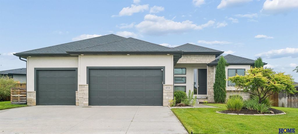 6516 Julia Circle, Lincoln
