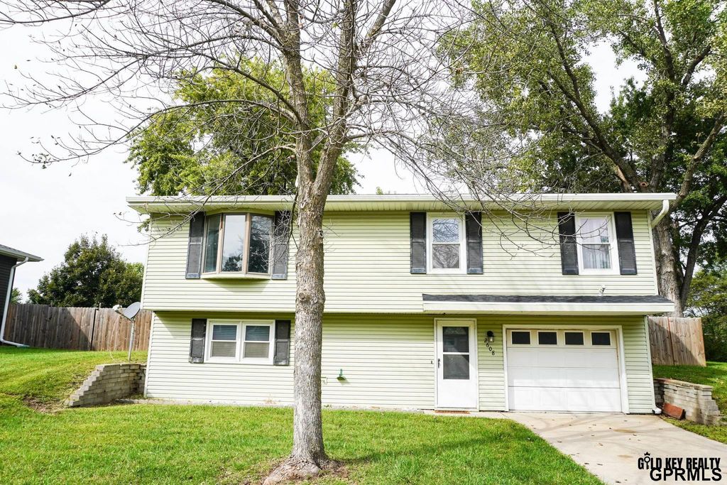2608 Ella Street, Beatrice