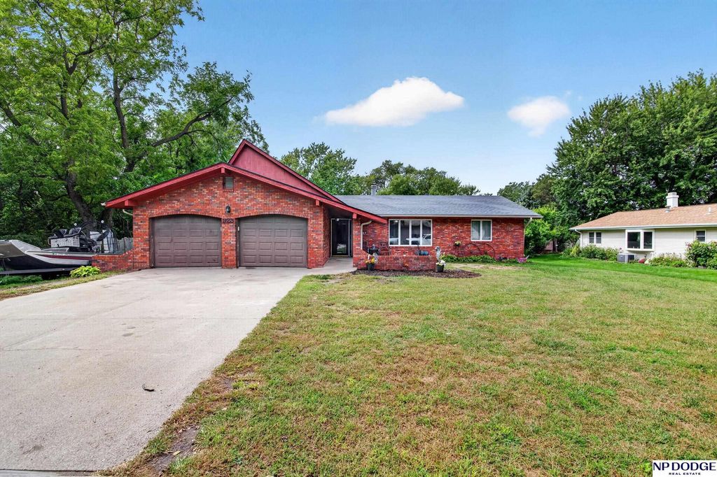923 Prinz Street, West Point