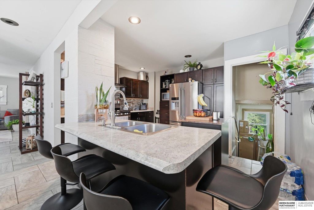 3041 S 18th Street, Omaha
