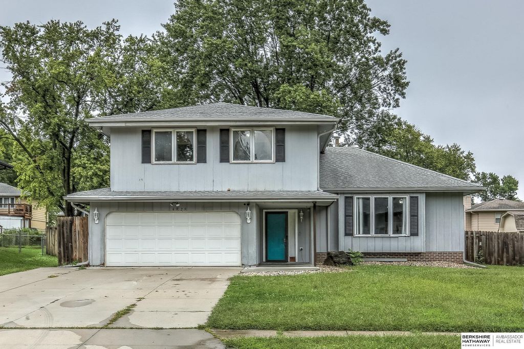4929 S 106 Circle, Omaha