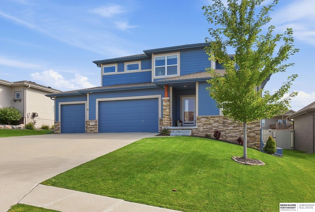 16865 Portal Street, Omaha