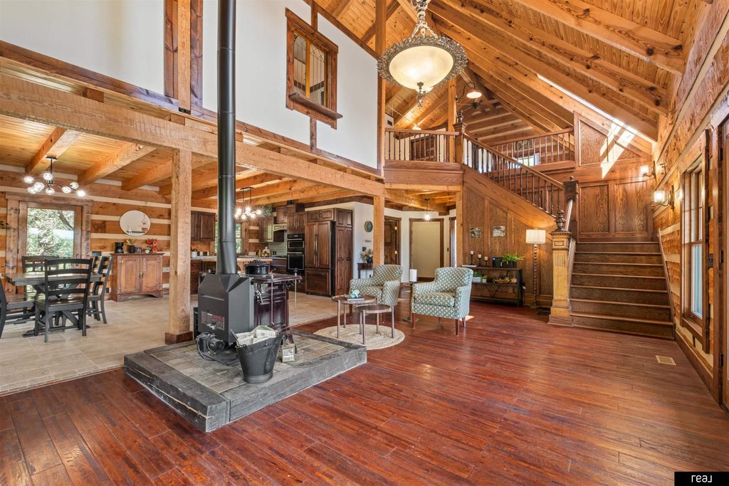 8305 Kauai Drive, Papillion