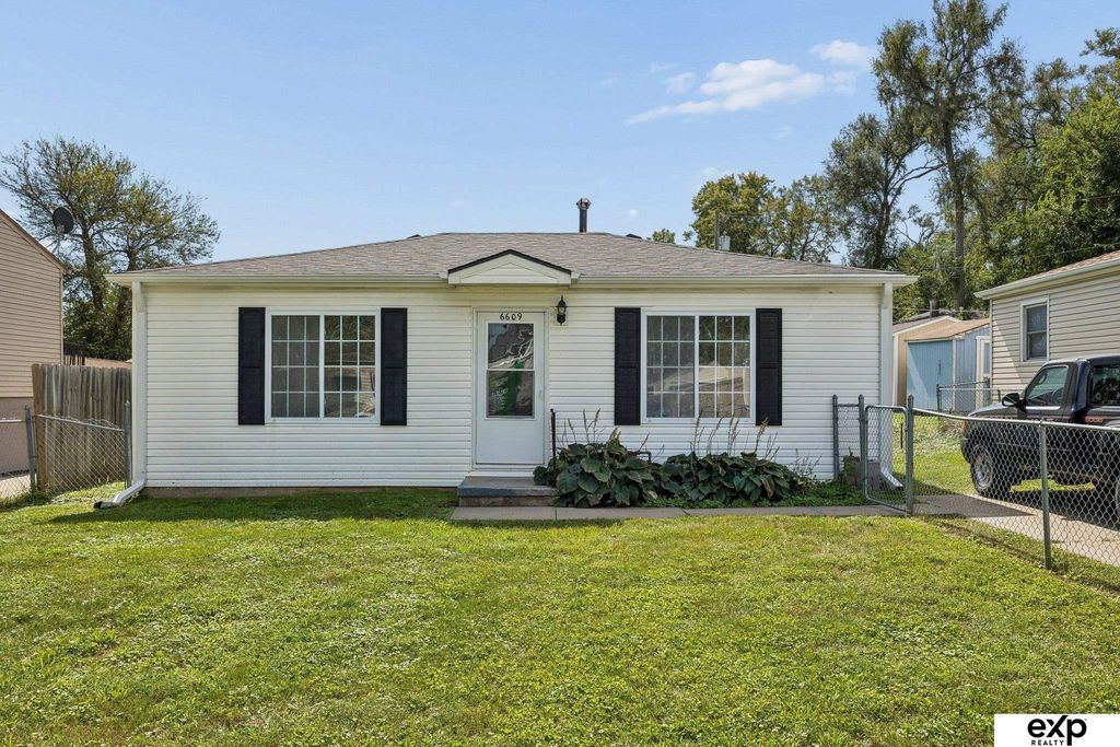 6609 A Street, Omaha