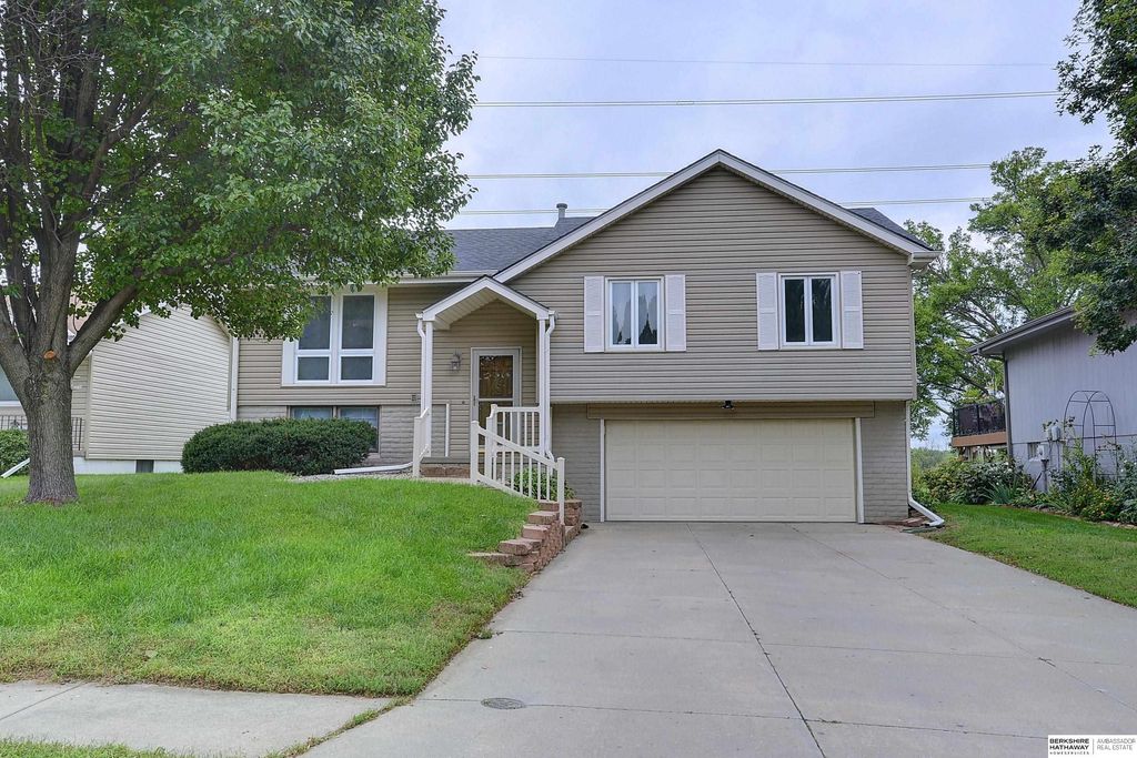 2602 N 113th Street, Omaha