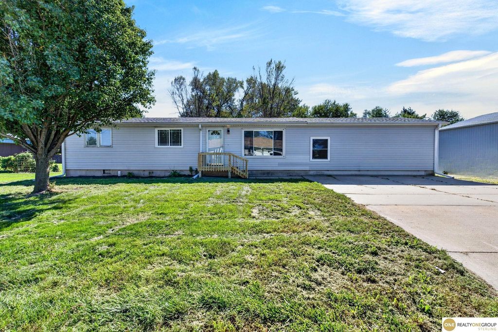 1131 W 9th Street, North Bend