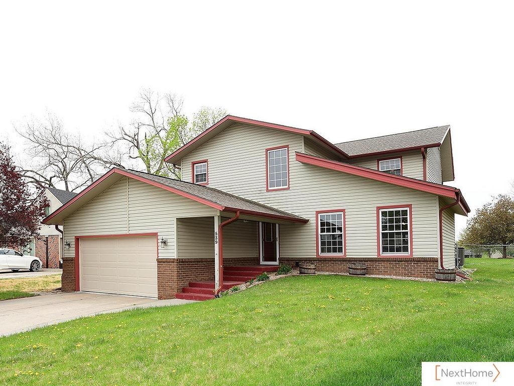 539 W Keating Circle, Lincoln