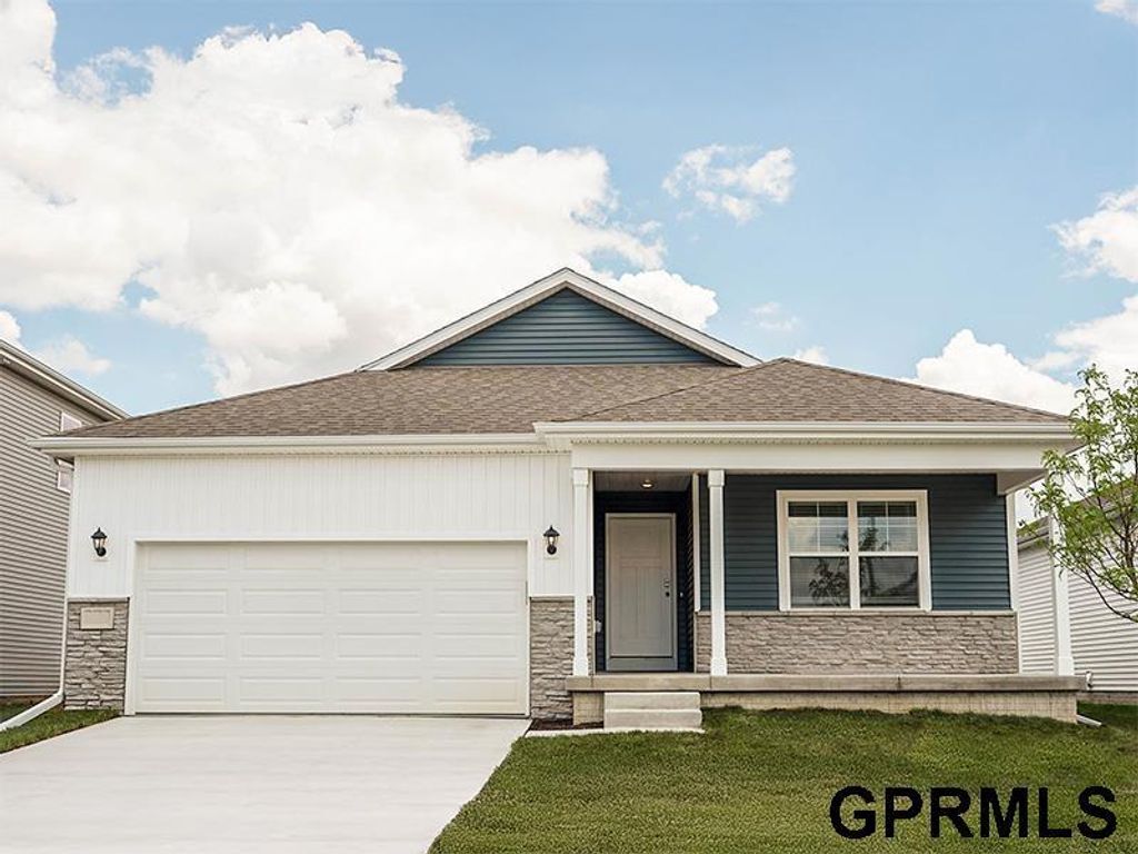 5510 N 189 Street, Elkhorn