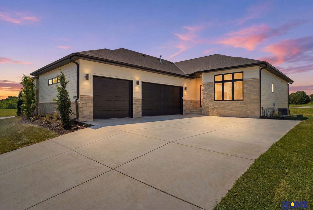 9207 Triana Lane, Lincoln
